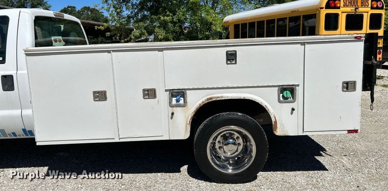 image for item EK4878 2013 Ford F450 Super Duty XL utility / service truck