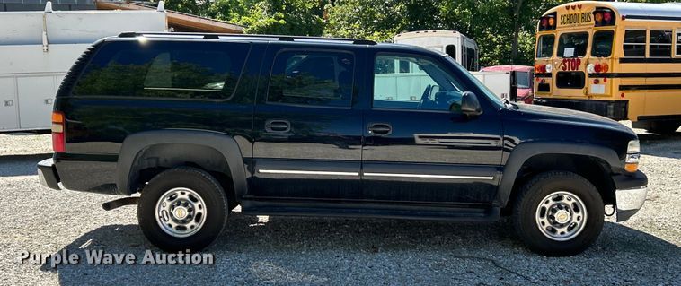 image for item EK4879 2003 Chevrolet  Suburban  SUV