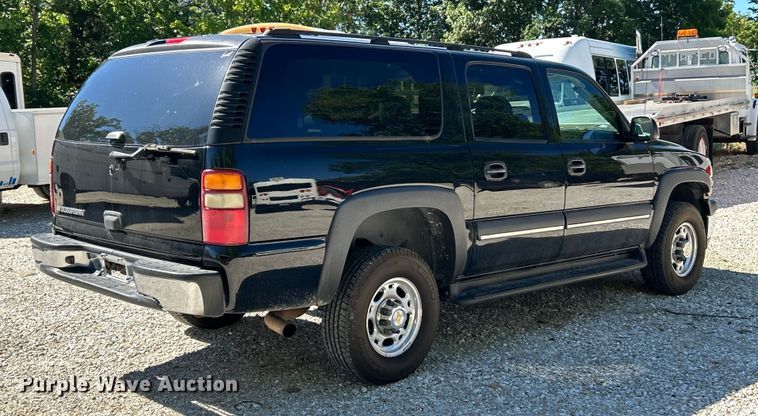 image for item EK4879 2003 Chevrolet  Suburban  SUV