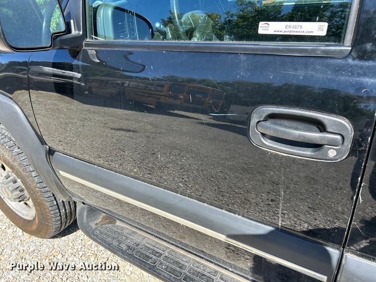 image for item EK4879 2003 Chevrolet  Suburban  SUV