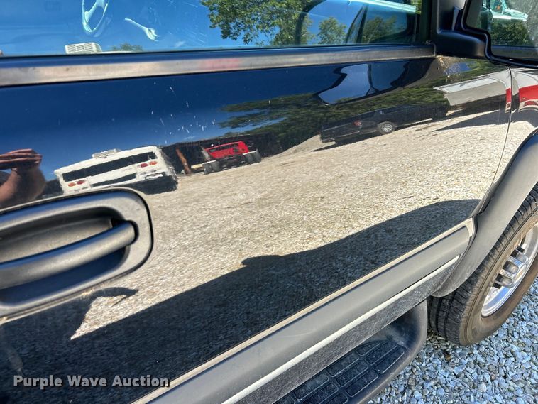 image for item EK4879 2003 Chevrolet  Suburban  SUV