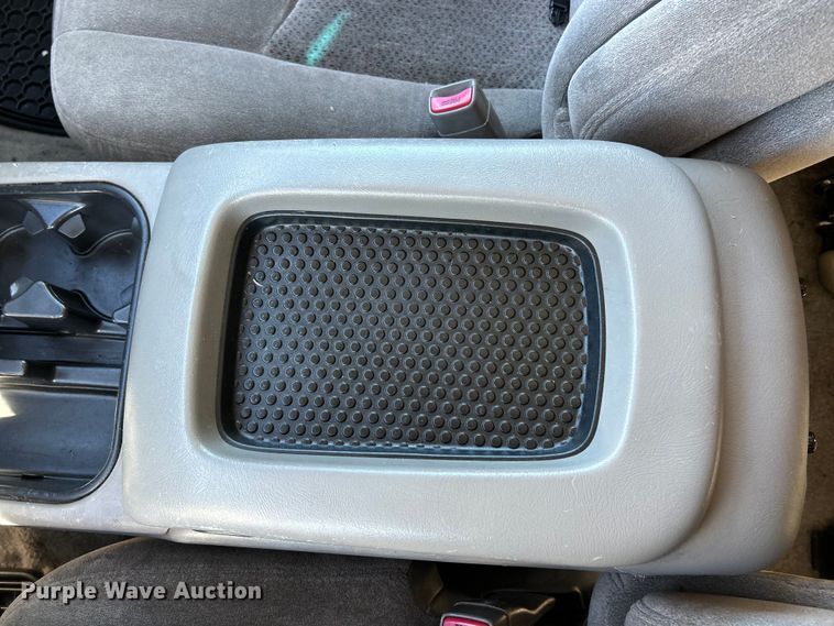 image for item EK4879 2003 Chevrolet  Suburban  SUV