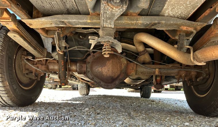 image for item EK4879 2003 Chevrolet  Suburban  SUV