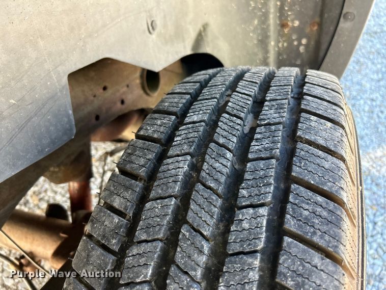 image for item EK4879 2003 Chevrolet  Suburban  SUV