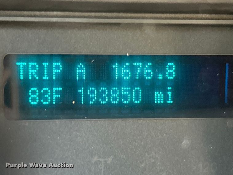 image for item EK4880 2014 Ford  F550 Super Duty XL shuttle bus