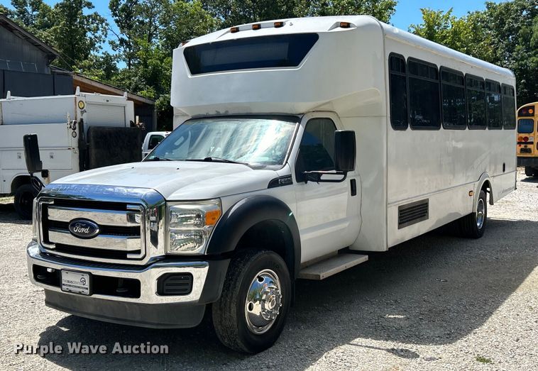 image for item EK4883 2015 Forest River F550 Super Duty XL shuttle bus