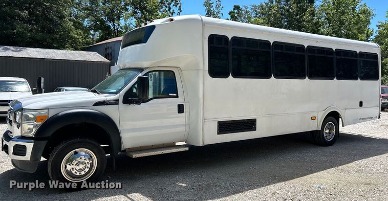 image for item EK4883 2015 Forest River F550 Super Duty XL shuttle bus