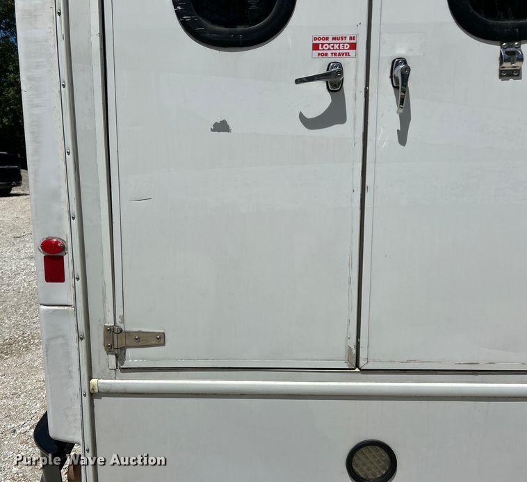 image for item EK4883 2015 Forest River F550 Super Duty XL shuttle bus