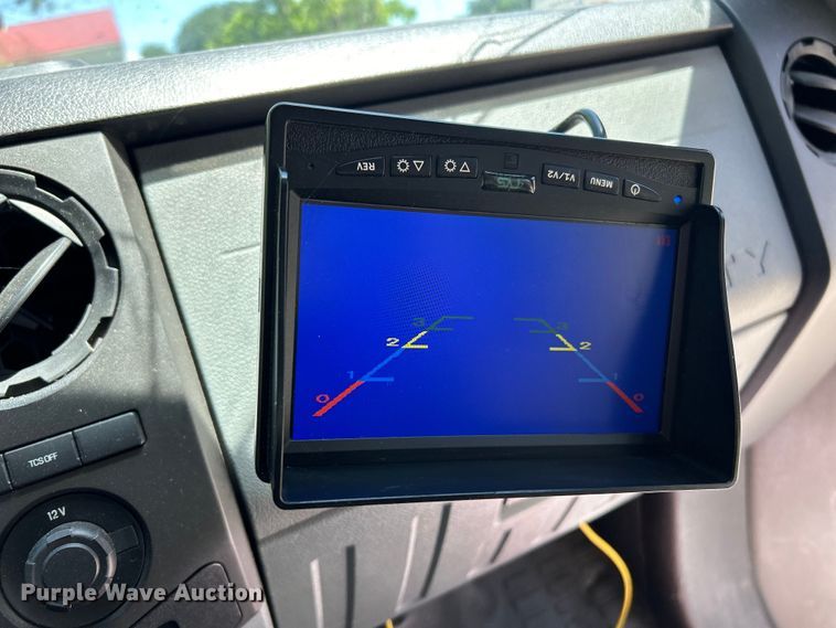 image for item EK4883 2015 Forest River F550 Super Duty XL shuttle bus