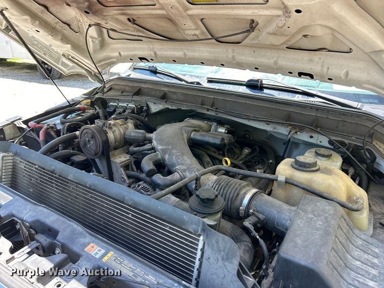 image for item EK4883 2015 Forest River F550 Super Duty XL shuttle bus