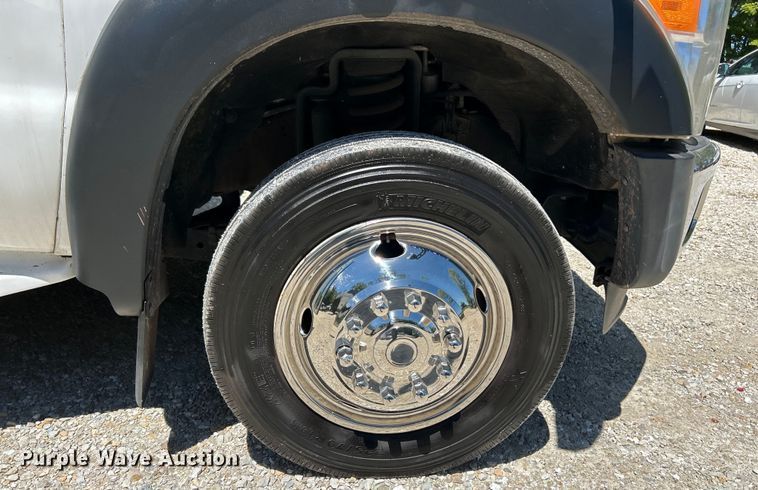 image for item EK4883 2015 Forest River F550 Super Duty XL shuttle bus