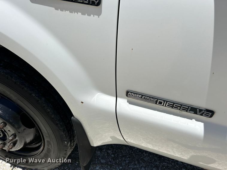 image for item EK4884 2002 Ford F550 Super Duty XLT utility / service truck