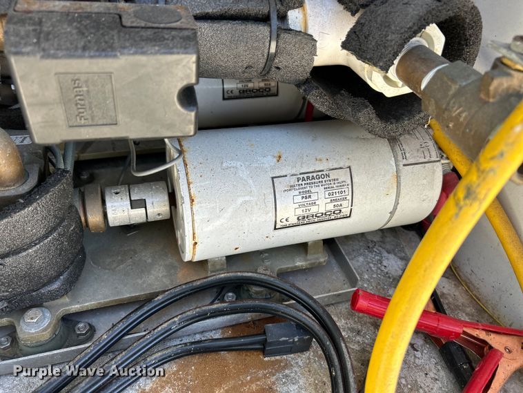 image for item EK4884 2002 Ford F550 Super Duty XLT utility / service truck