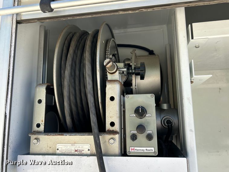 image for item EK4884 2002 Ford F550 Super Duty XLT utility / service truck