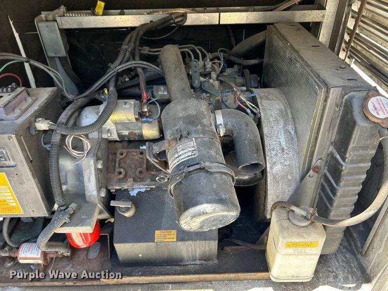 image for item EK4884 2002 Ford F550 Super Duty XLT utility / service truck