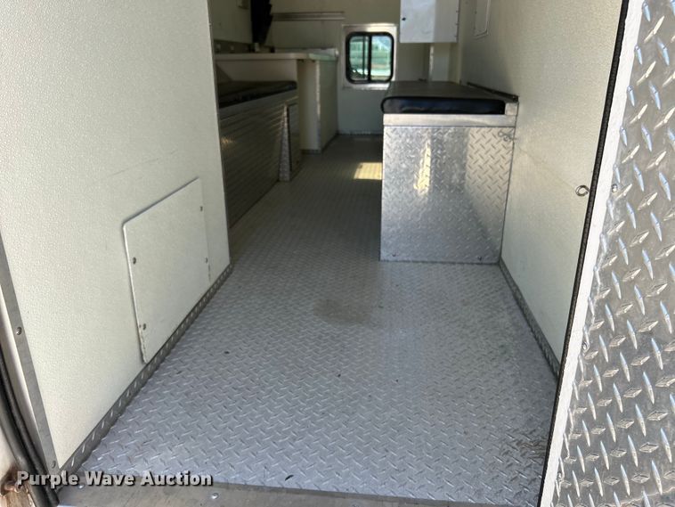 image for item EK4884 2002 Ford F550 Super Duty XLT utility / service truck