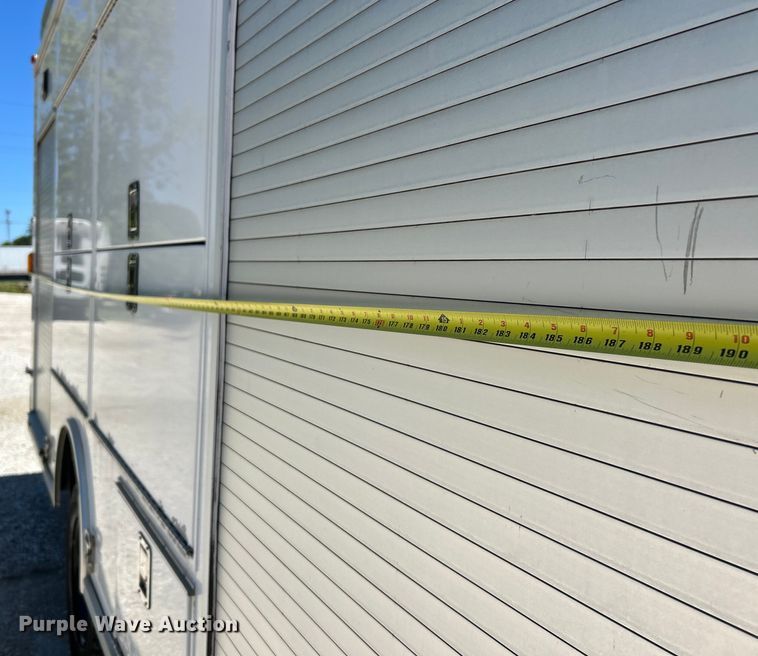 image for item EK4884 2002 Ford F550 Super Duty XLT utility / service truck