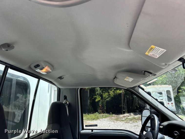 image for item EK4884 2002 Ford F550 Super Duty XLT utility / service truck