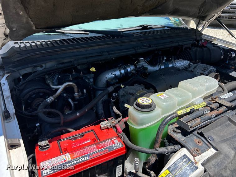 image for item EK4884 2002 Ford F550 Super Duty XLT utility / service truck