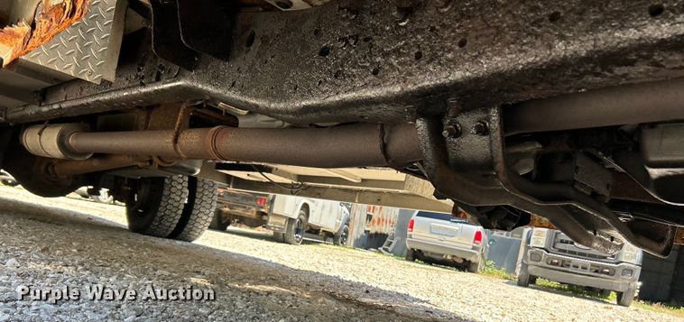 image for item EK4884 2002 Ford F550 Super Duty XLT utility / service truck