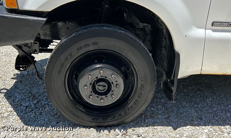 image for item EK4884 2002 Ford F550 Super Duty XLT utility / service truck