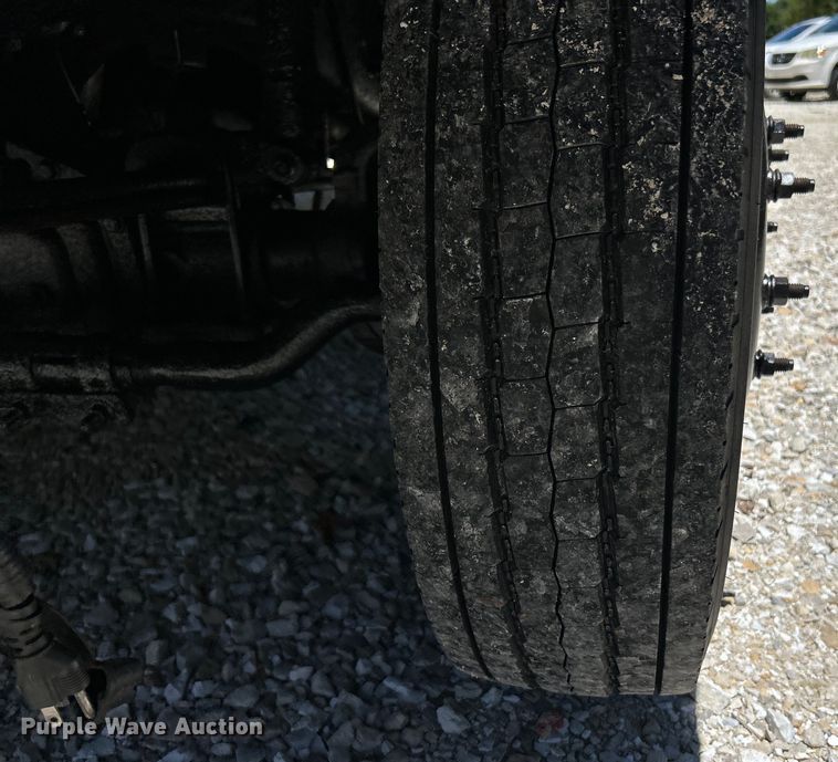 image for item EK4884 2002 Ford F550 Super Duty XLT utility / service truck