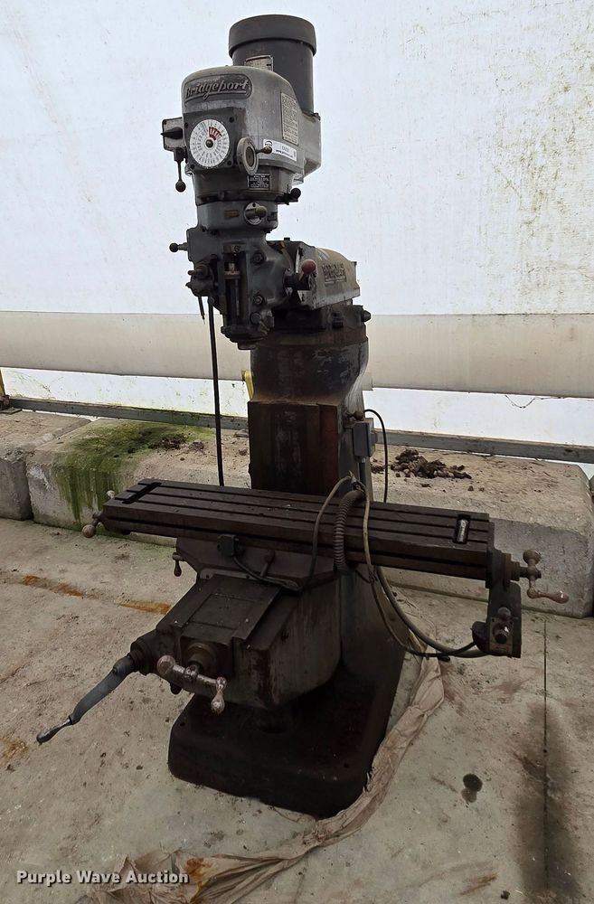 image for item EK6032 Bridgeport  milling machine