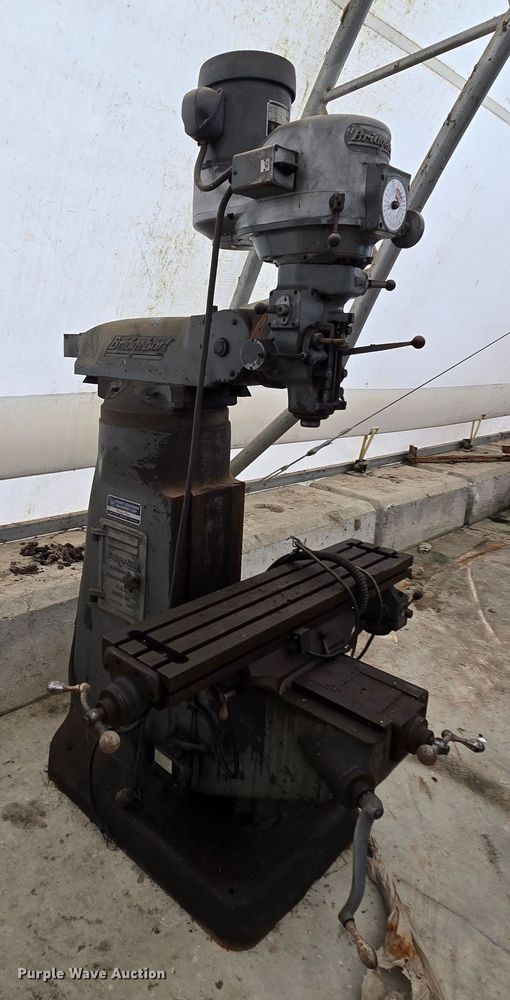 image for item EK6032 Bridgeport  milling machine