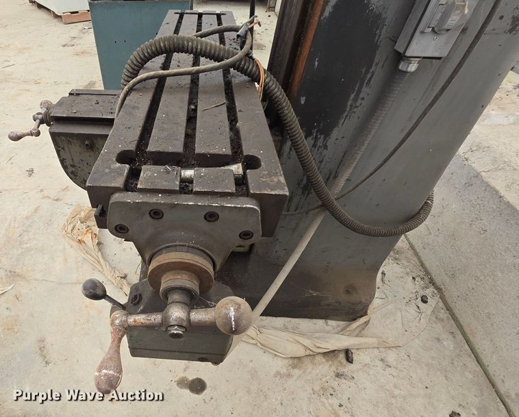 image for item EK6032 Bridgeport  milling machine