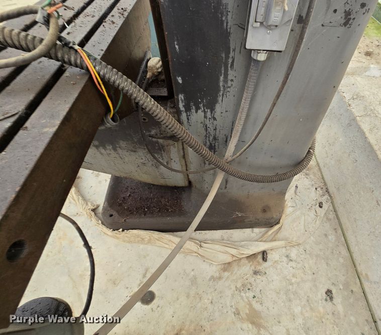 image for item EK6032 Bridgeport  milling machine