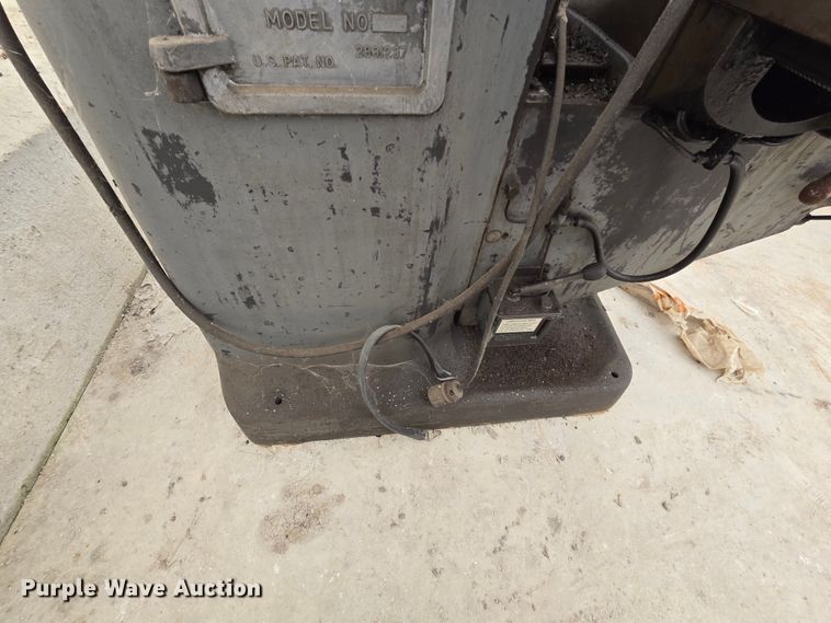 image for item EK6032 Bridgeport  milling machine