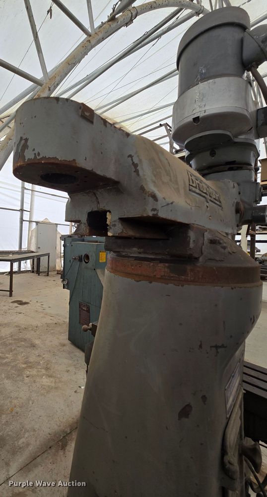 image for item EK6032 Bridgeport  milling machine