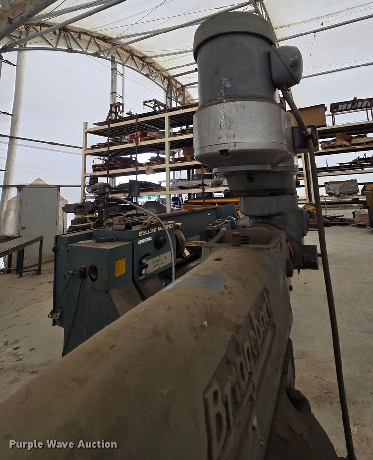 image for item EK6032 Bridgeport  milling machine