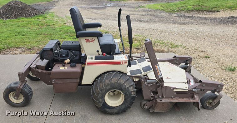 image for item EK6118 Grasshopper  618 ZTR lawn mower