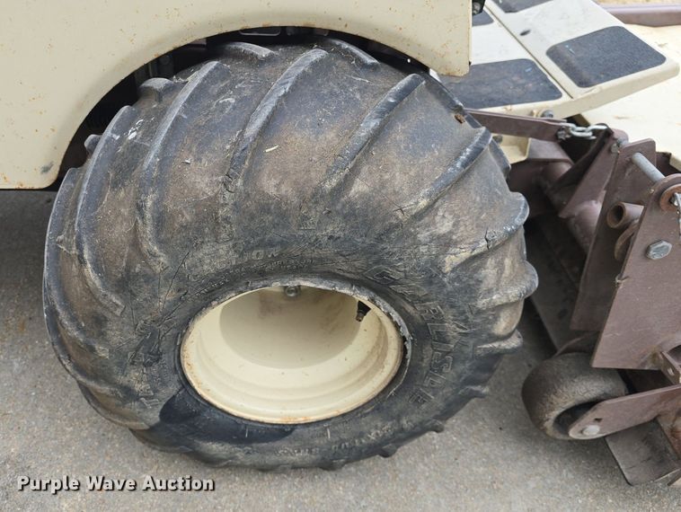 image for item EK6118 Grasshopper  618 ZTR lawn mower