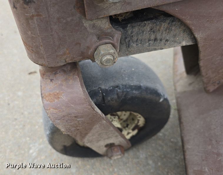 image for item EK6118 Grasshopper  618 ZTR lawn mower