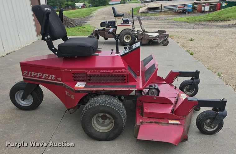 image for item EK6119 Zipper TS1893B ZTR lawn mower