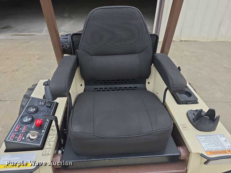 image for item EK6121 Grasshopper  428D ZTR lawn mower