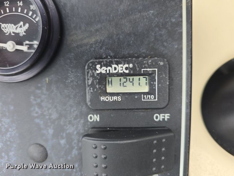 image for item EK6121 Grasshopper  428D ZTR lawn mower