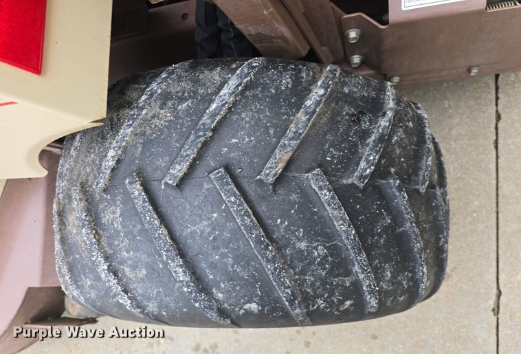 image for item EK6121 Grasshopper  428D ZTR lawn mower