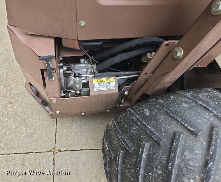 image for item EK6121 Grasshopper  428D ZTR lawn mower