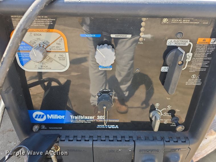 image for item EK6123 Miller Trailblazer 302 welder/generator