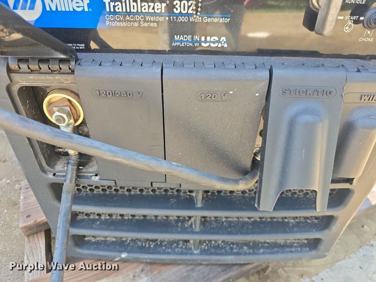 image for item EK6123 Miller Trailblazer 302 welder/generator