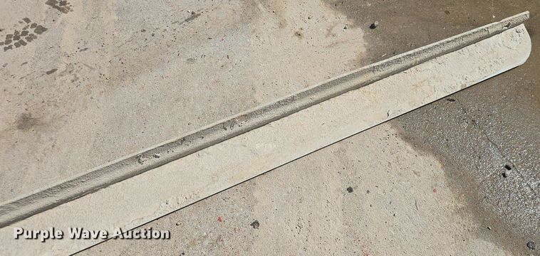 image for item EK6124 Concrete equipment