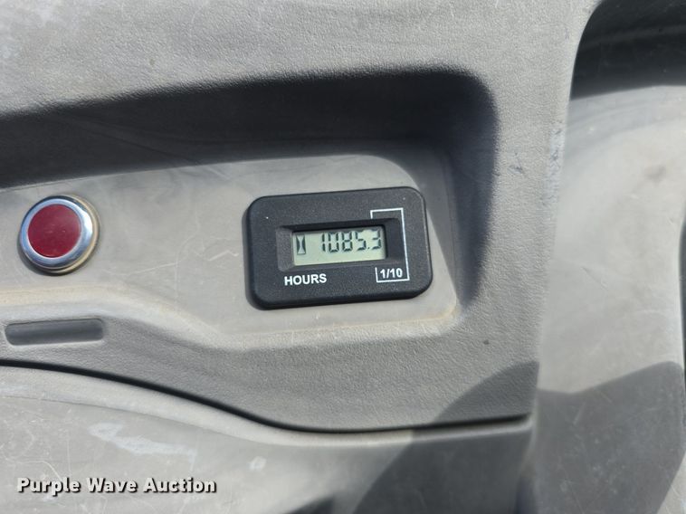 image for item EK6130 2010 Kawasaki  Mule 610 XC utility vehicle