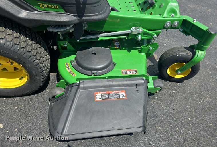 image for item EK6131 2021 John Deere Z930R ZTR lawn mower