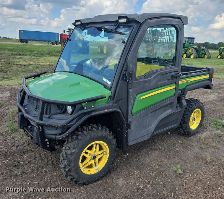 image for item EK6132 2018 John Deere XUV835M utility vehicle