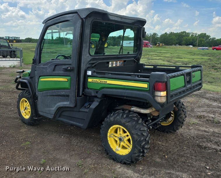 image for item EK6132 2018 John Deere XUV835M utility vehicle