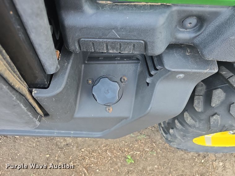 image for item EK6132 2018 John Deere XUV835M utility vehicle