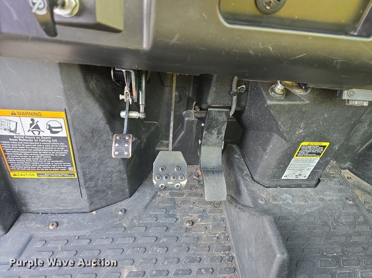 image for item EK6132 2018 John Deere XUV835M utility vehicle